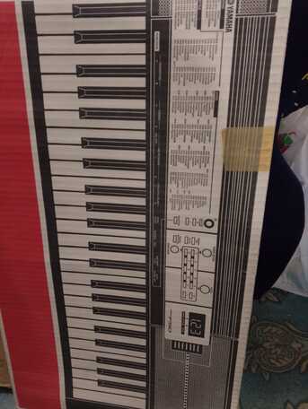 Al Jubail Al Balad, Musical Instruments, SAR 250,  YAMAHA PIANO/ORGAN PSR F50 WITH STAND