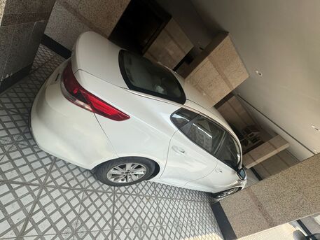 Salamah, Vehicles, Cars & Trucks , SAR 33000,  Kia Optima,  2017,  Automatic,  194000 KM,  Selling A Highly Reliable And Clean  ( Model) In White Color.