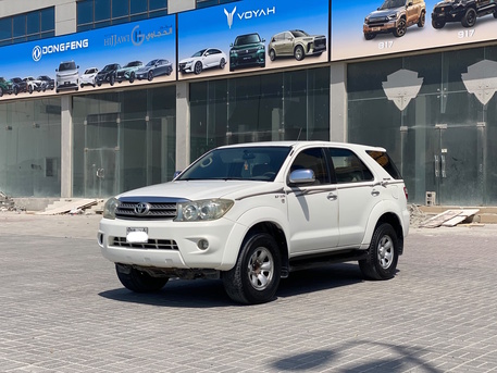 Manama, Vehicles, Cars & Trucks , BHD 3800,  Toyota Fortuner,  2009,  Automatic,  184000 KM,    (White)