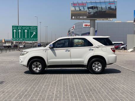 Manama, Vehicles, Cars & Trucks , BHD 3800,  Toyota Fortuner,  2009,  Automatic,  184000 KM,    (White)