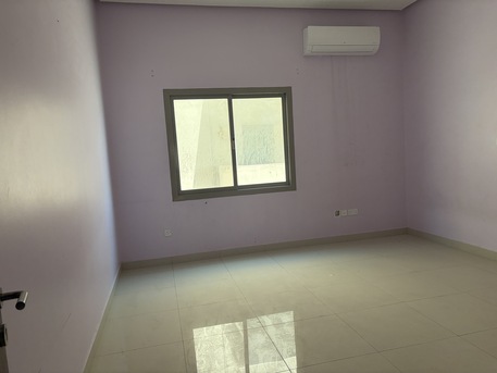 Manama, Apartments, Flats, Houses & Villas, BHD 260/month,  Furnished,  2 Bedroom 2 Bathroom Semi Furnished With Car Parking With Ewa