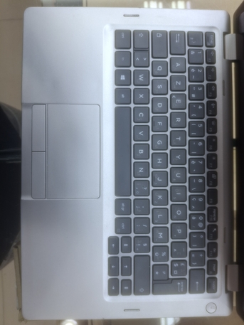 Manama, Electronics, BHD 115,  Dell I5 10th Gen Touchscreen Laptop | 8GB RAM | 256GB SSD