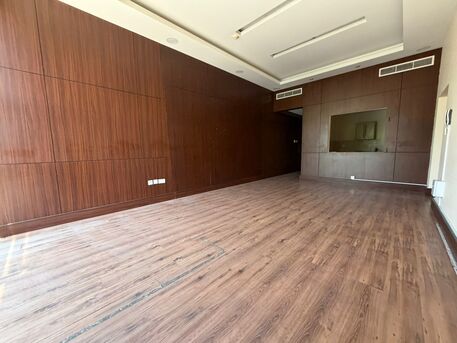 Mahooz, Offices, BHD 320,  2 Room Office Flat For Rent In Mahooz | Near Mothercare | Prime Business Location
