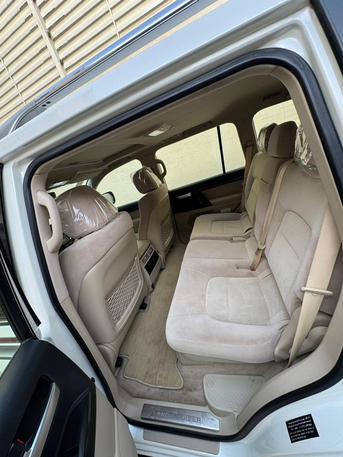Riyadh, Vehicles, Cars & Trucks , SAR 225,  Toyota Land Cruiser,  2021,  Automatic,  142 KM,   GXR  V8  4.6 L SUV 4WD Without Any Accident 100% Original