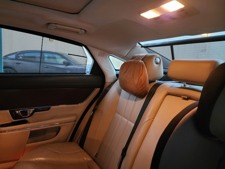 Riyadh, Vehicles, Cars & Trucks , SAR 40000,  Jaguar XJ,  2014,  Automatic,  176000 KM,  L