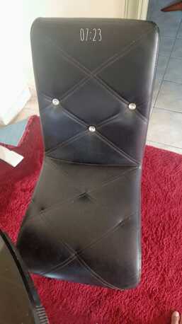 Jeddah, Furniture, SAR 1500,  Bed Set And Dinning Table With Charis For Sale