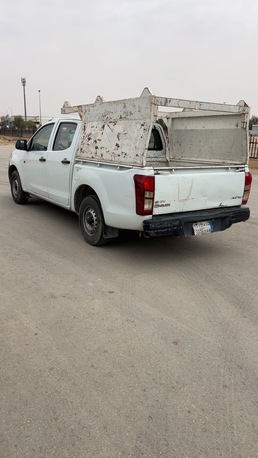 Riyadh, Vehicles, Cars & Trucks , SAR 33000,  Isuzu D-MAX,  2016,  Automatic,  400000 KM,
