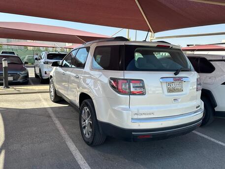Dammam, Vehicles, Cars & Trucks , SAR 28000,  GMC Acadia,  2015,  Automatic,  202000 KM,  Car In Good Condition Without Issues, Carefully Used, Never Repainted