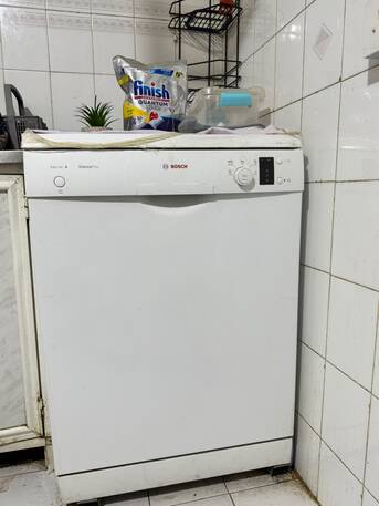 Al Murabba, Household Items, SAR 1500,  Washing MAchine, Dish Washer, Bed With Cot With Four Chair