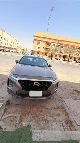 Riyadh, Vehicles, Cars & Trucks , SAR 65000,  Hyundai Santafe (4 Cylinder),  2019,  Automatic,  142200 KM,  Complete Genuine Car Maintained At Hyundai Agency From 5000 Km To 140000 Km