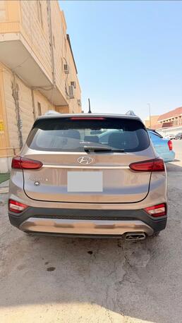 Riyadh, Vehicles, Cars & Trucks , SAR 65000,  Hyundai Santafe (4 Cylinder),  2019,  Automatic,  142200 KM,  Complete Genuine Car Maintained At Hyundai Agency From 5000 Km To 140000 Km