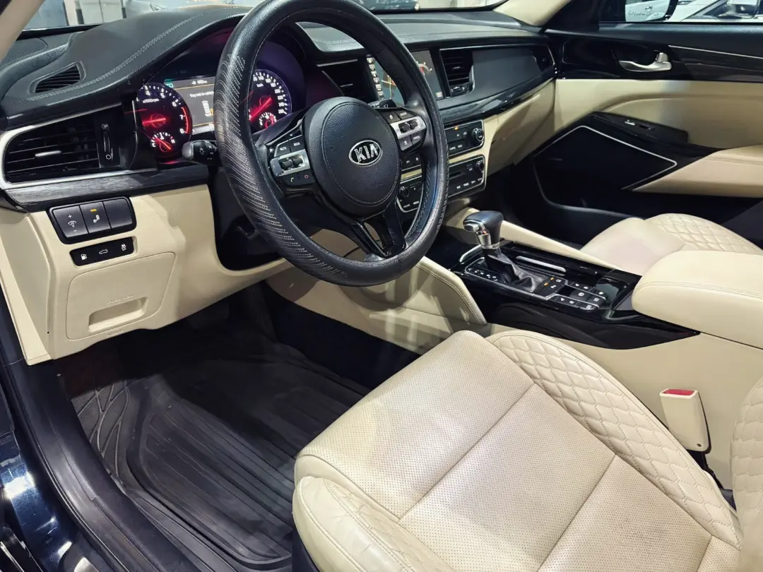 Amwaj Islands, Vehicles, Cars & Trucks , BHD 5250,  Kia Cadenza,  2017,  Automatic,  121000 KM,    6 Cylinders 3.3L Full Option