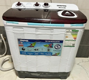 Al Iskan, Appliances, SAR 325,  Geepas 5.0 Kg Twin Tub Semi-Automatic Washing Machine- GSWM18045