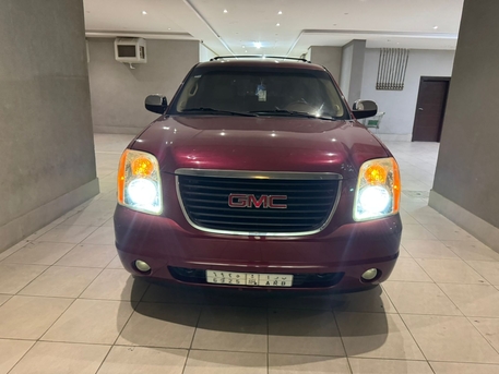 Jeddah, Vehicles, Cars & Trucks , SAR 25000,  Gmc Yukon,  2010,  Automatic,  342000 KM,   Short Original Body Price Negotiable
