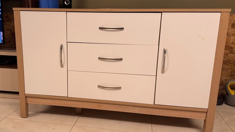 Al Sulaymaniyyah, Furniture, SAR 200,  Buffet Table (Home Box) In Mint Condition For Sale