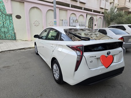 Al Aziziyah, Vehicles, Cars & Trucks , SAR 62000,  Toyota Prius LE,  2017,  Automatic,  76000 KM,   Toyota Prius Hybrid