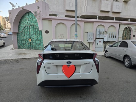 Al Aziziyah, Vehicles, Cars & Trucks , SAR 62000,  Toyota Prius LE,  2017,  Automatic,  76000 KM,   Toyota Prius Hybrid