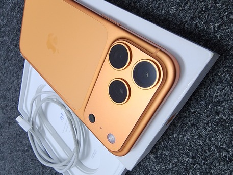 Al Rahmaniyah, Mobile Phones, SAR 4750,  IPhone 17 Pro Max 256gb Cosmic Orange