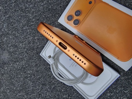 Al Rahmaniyah, Mobile Phones, SAR 4750,  IPhone 17 Pro Max 256gb Cosmic Orange