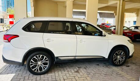 Hoora, Vehicles, Cars & Trucks , BHD 3200,  2016,  2016,  Automatic,  116000 KM,  Mistsibhushi Outlander