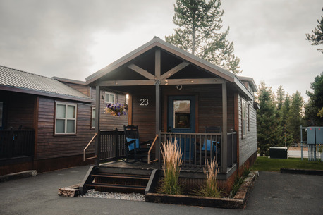 New York, Travel, Cabins In Yellowstone National Park