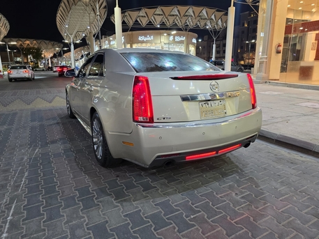 Jeddah, Vehicles, Cars & Trucks , SAR 24000,  Cadillac CTS,  2013,  Automatic,  300000 KM,    Six Cylinders