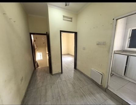 Muharraq, Apartments, Flats, Houses & Villas, BHD 130/month,  1 BR,  Stdui For Rent Including Electricity Muharraq