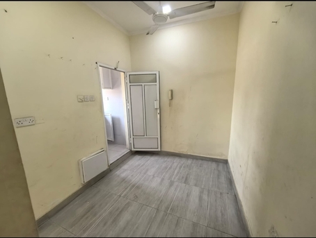 Muharraq, Apartments, Flats, Houses & Villas, BHD 130/month,  1 BR,  Stdui For Rent Including Electricity Muharraq