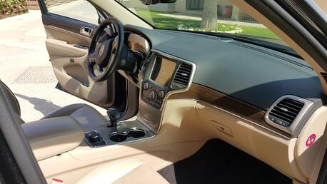 Riyadh, Vehicles, Cars & Trucks , SAR 40000,  Jeep Grand Cherokee Limited,  2015,  Automatic,  239000 KM,  Jeep Grand Cherokee Good Conditions