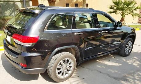 Riyadh, Vehicles, Cars & Trucks , SAR 40000,  Jeep Grand Cherokee Limited,  2015,  Automatic,  239000 KM,  Jeep Grand Cherokee Good Conditions
