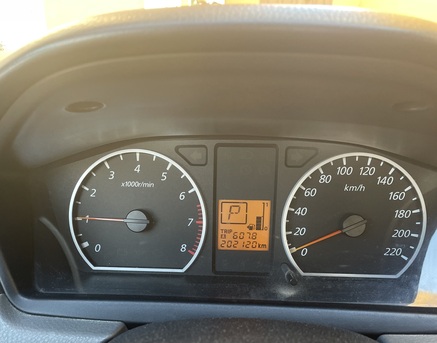 East Riffa, Vehicles, Cars & Trucks , BHD 1350,  Mitsubishi Lancer GLX,  2011,  Automatic,  200000 KM,  Car   Engine 1.6  Excellent BD 1350