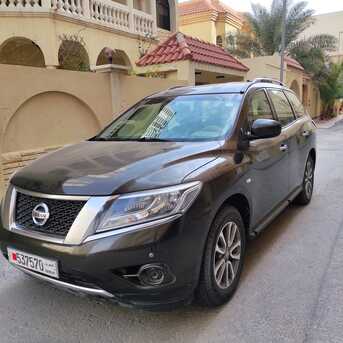 Juffair, Vehicles, Cars & Trucks , BHD 4500,  Nissan Pathfinder,  2015,  Automatic,  144000 KM,