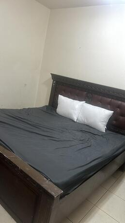 Al Khobar Al Shamalia, Furniture, SAR 500,  Bedset For Sale(bed Along With Tables And Cupboard)