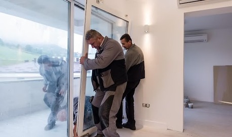 New York, Business, Same-Day Door Glass Replacement & Emergency Glass Repair Services | OC Glass Services