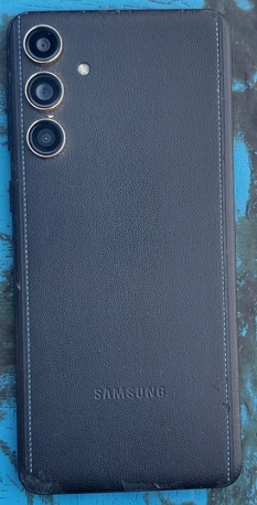 Riyadh, Mobile Phones, SAR 950,  Samsung F55 Mobile Is Urgent For Sale