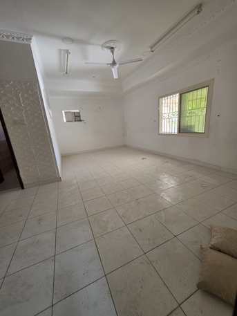 Arad, Apartments, Flats, Houses & Villas, BHD 170,  2 BR,  Flat For Rent In Arad