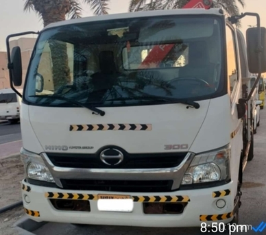 Manama, Vehicles, Cars & Trucks , Autobianchi Bianchina,  2016,  Manual,  115000 KM,   Hino Six Wheel With Crane.. ( Urgent Sale )