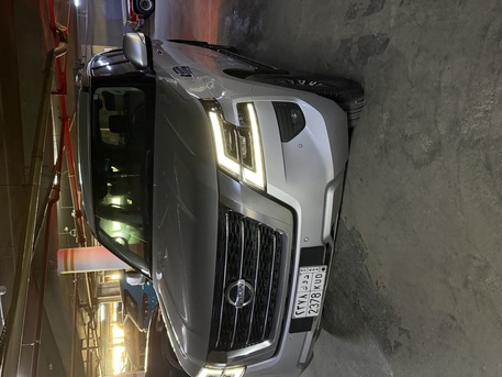 Riyadh, Vehicles, Cars & Trucks , SAR 170000,  Nissan Patrol SE Titanium,  2021,  Automatic,  74000 KM,    4.0L V6 (Y62 GCC Specification)  Engine & Performance &bull;	Eng