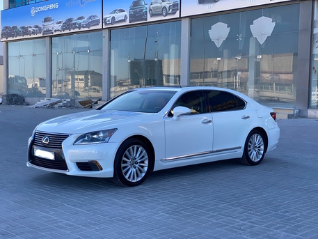 Manama, Vehicles, Cars & Trucks , BHD 7900,  Lexus LS 460,  2014,  Automatic,  185900 KM,  Lexus LS-460  (White)
