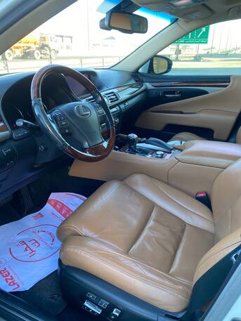 Manama, Vehicles, Cars & Trucks , BHD 7900,  Lexus LS 460,  2014,  Automatic,  185900 KM,  Lexus LS-460  (White)