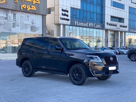 Manama, Vehicles, Cars & Trucks , BHD 16900,  Nissan Patrol,  2023,  Automatic,  47500 KM,   XE  (Black)