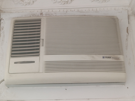 East Riffa, Air Conditioners, BHD 30,  For Sale Many Window AC 1.5 Ton BD 30/= For Each Chat Via WhatsApp Only 36002300