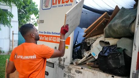Toronto, Cleaning, Apartment Cleanout Cost Guide &ndash; Avoid Unexpected Charges