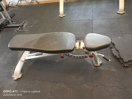 Al Malaz, Heavy Equipment, 50,  Gym Equipments For Urgent Sale