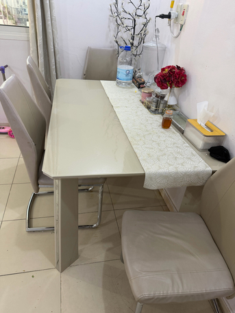 Riyadh, Furniture, SAR 600,  6-Seater Dining Table With Chairs &ndash; Excellent Condition &ndash; SAR 600 Only!