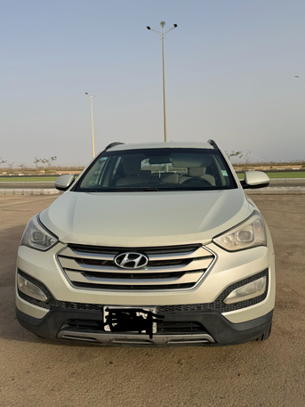 Rabigh, Vehicles, Cars & Trucks , SAR 35000,  Hyundai Santa Fe,  2015,  Automatic,  400000 KM,