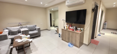 Al Malaz, Apartments, Flats, Houses & Villas, SAR 1700/month,  4 BR,  Looking For 1 Bachelor From 1st July (Separate Spacious Room)