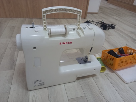 Madinah, Household Items, SAR 300,  Singer Sewing Machine Tradition 2259