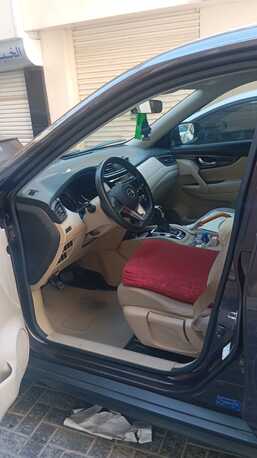 Jidhafs, Vehicles, Cars & Trucks , BHD 5,  Nissan X-Trail,  2018,  Automatic,  120000 KM,  🚗   For Sale &ndash; Excellent Condition