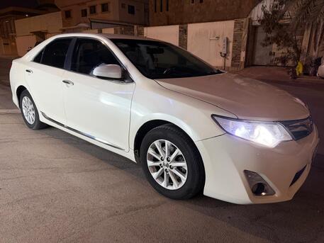 Riyadh, Vehicles, Cars & Trucks , SAR 32000,  Toyota Camry,  2014,  Automatic,  333758 KM,   GL